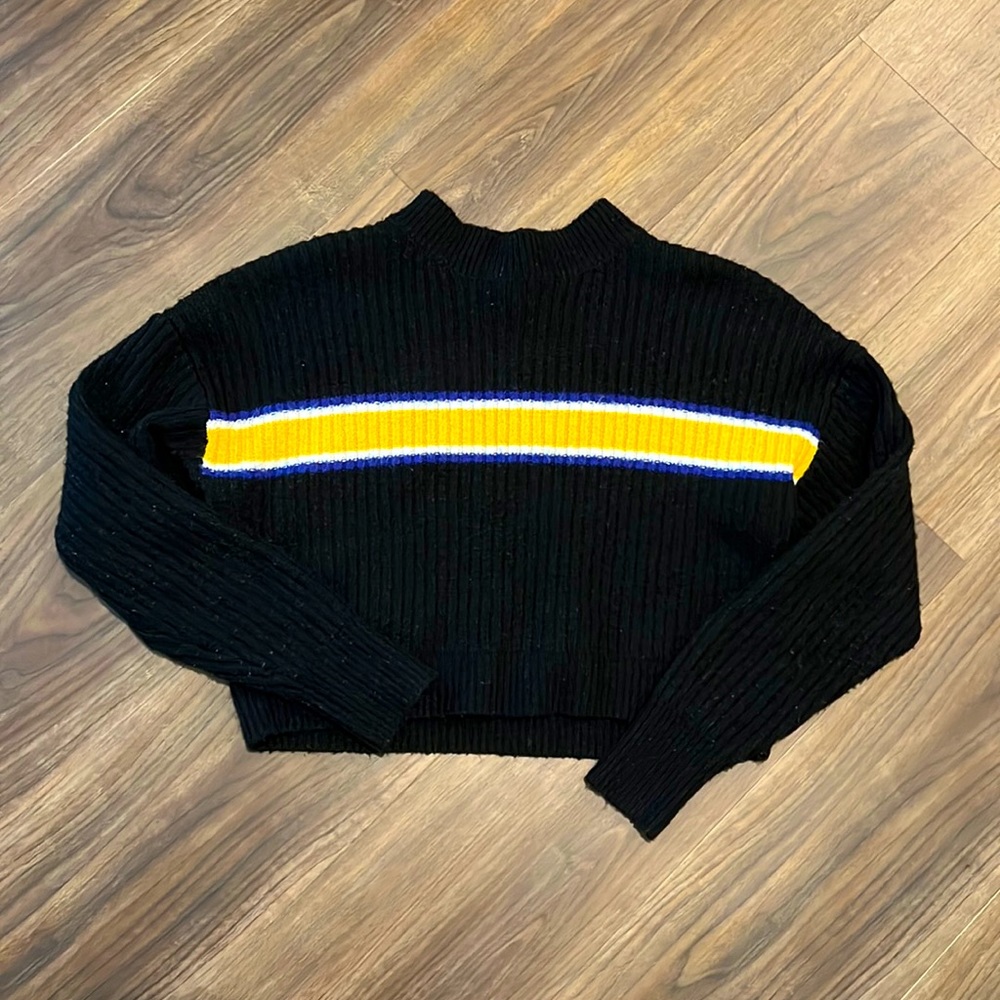 Forever 21 Cropped Sweater